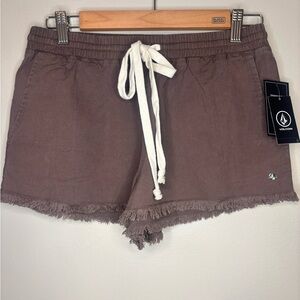 Volcom Frayed Hem Pull-on Shorts (NWT)